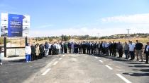 Başkan Görgel; “Yeniyurt Mahallemize İnşa Ettiğimiz Yeni Köprümüz Hayırlı Olsun” Dulkadiroğlu Yeniyurt Mahallesi’nde yapımı tamamlanan yeni köprünün hayırlı olmasını dileyen Başkan Görgel, ardından sosyal tesislerde mahalle sakinleriyle bir araya geldi.