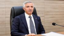VALİ ÜNLÜER, 29 EKİM CUMHURİYET BAYRAMINI KUTLADI